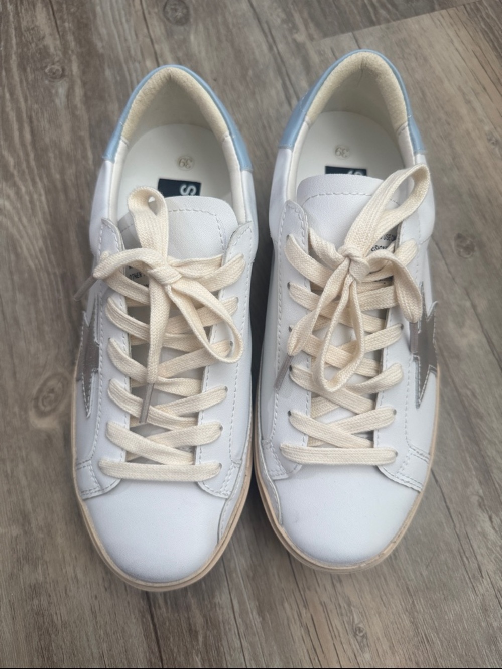 White Leather Star Sneakers Blue Heel EU 39 Distressed Lace Up Casual Shoes